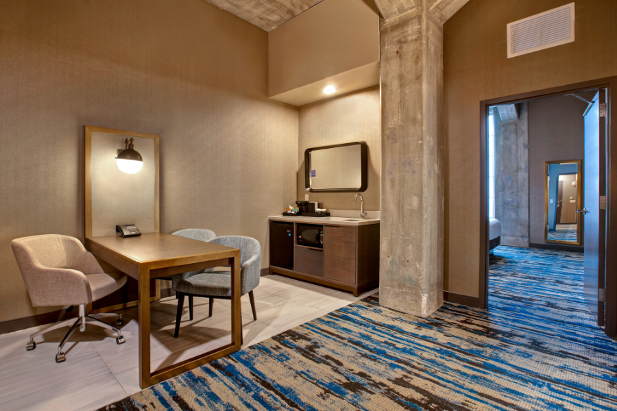 King One-Bedroom Suite Mobility Accessible Roll-in Shower